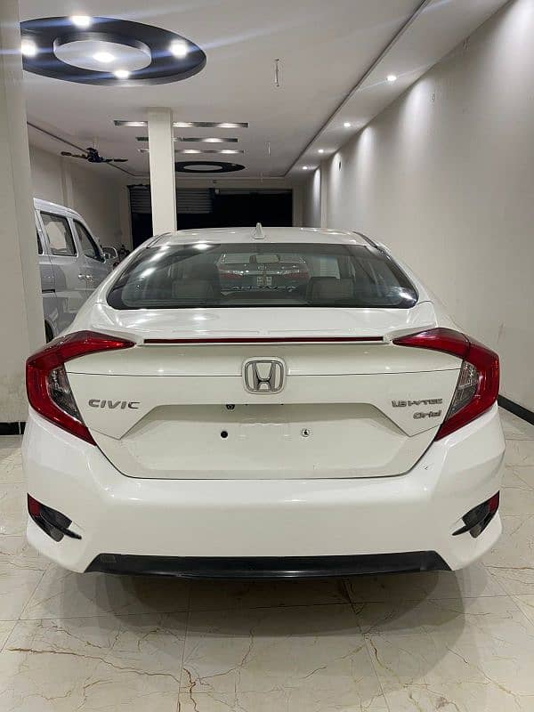 Honda Civic Oriel 2017 8