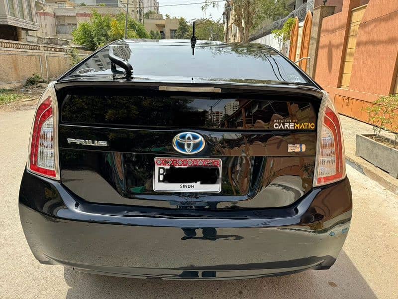 Toyota Prius 2014/17 1