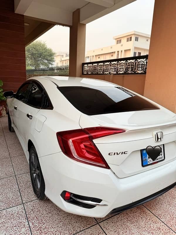 Honda Civic Oriel 2016 (Hardtop) 1