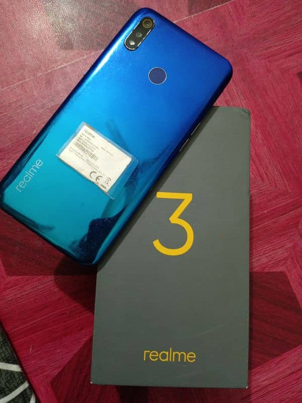 Realme 3 New condition with box 4gb 64 gb 1