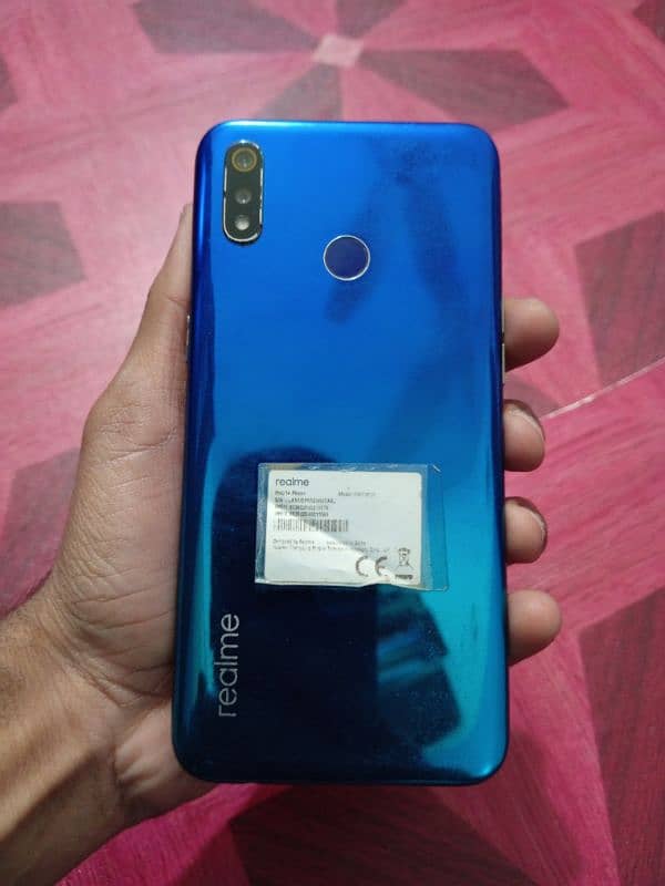 Realme 3 New condition with box 4gb 64 gb 4