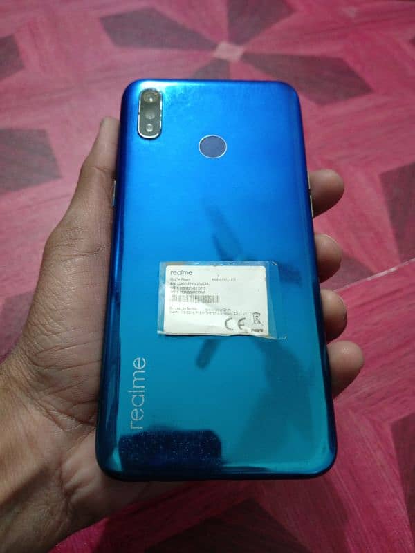 Realme 3 New condition with box 4gb 64 gb 5