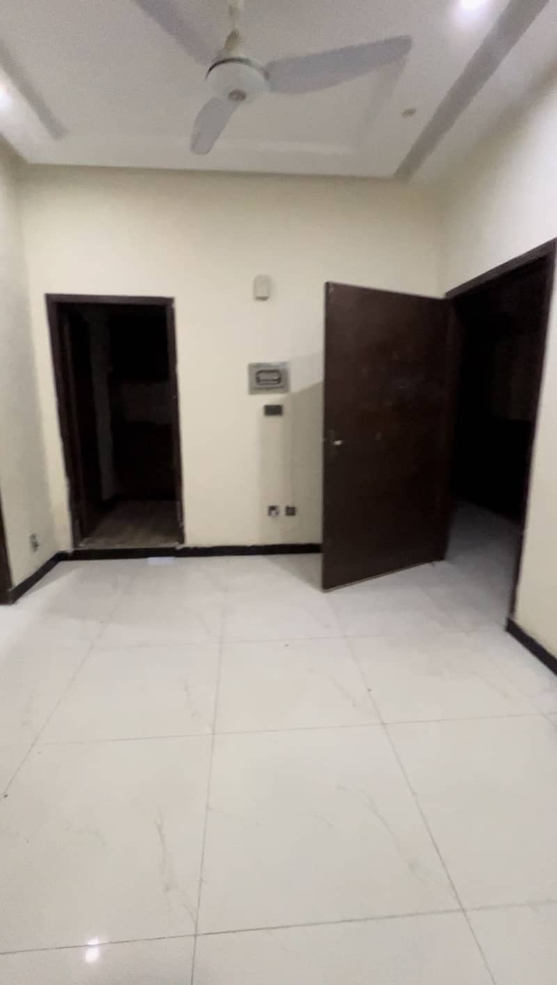 2 Bed Flat For Sale In D-17/2 Islamabad 4