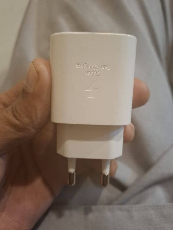 Samsung 25W Adapter 0