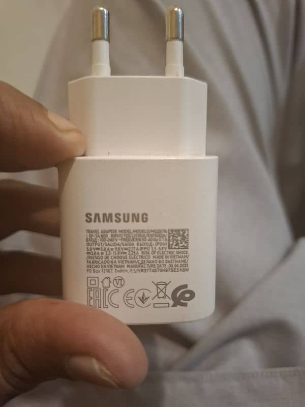 Samsung 25W Adapter 1