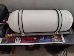 Urgent sell CNG kit Available for Sale New hai zyada use nahi huwe