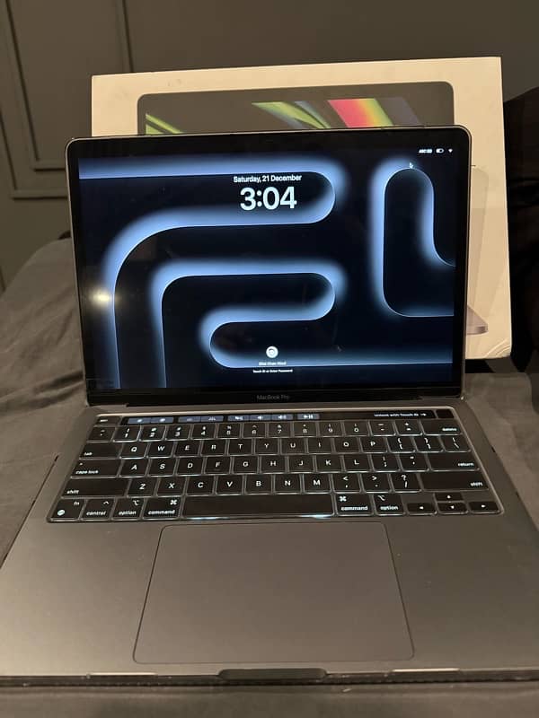 Macbook Pro M1 2020 8/256 Touchbar 5