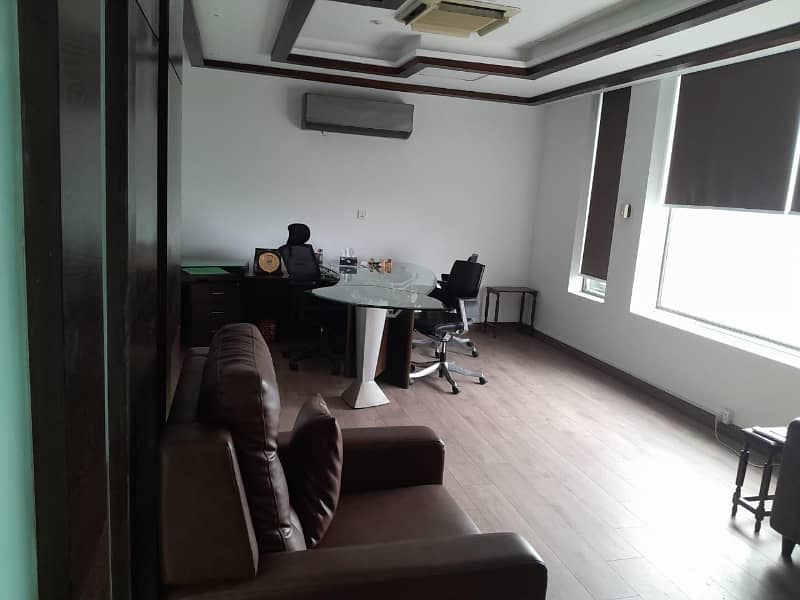 Spacious 4,500 sq. ft. office space is now available for rent on Main Boulevard, Gulberg Lahore 5