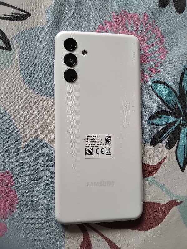 samsung mobile   A04 hai 1