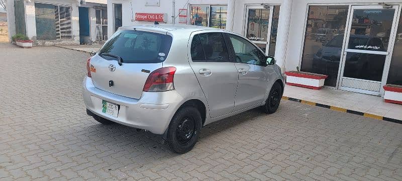 Toyota Vitz 2010 1