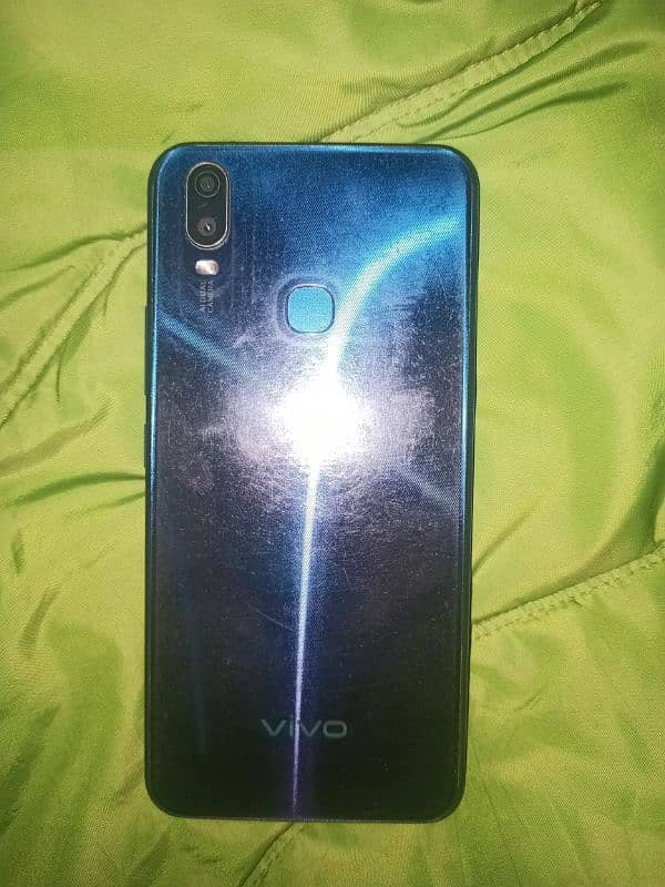 vivo y11 3GB ram 32GB memory 2