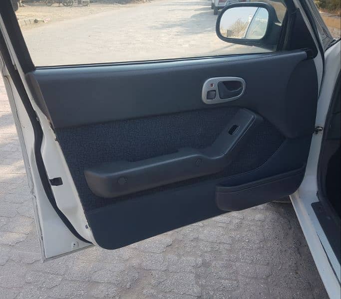 Suzuki Cultus VXLi  in Original Condition 16