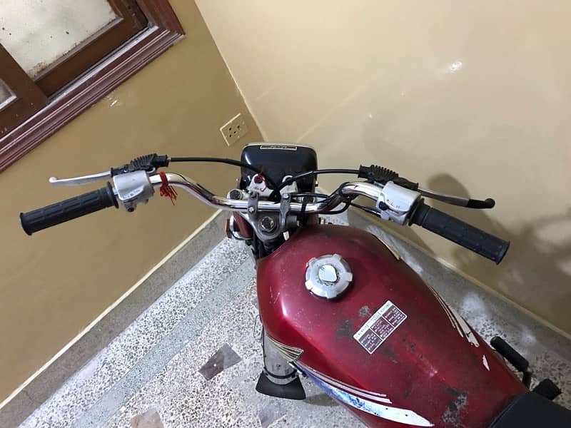 HONDA 125 (ORIGINAL 1993 FACTORY FITTED) 0