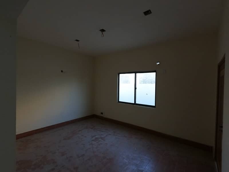 Prime Location 120 Square Yards Spacious House Is Available In Saima Arabian Villas For Sale 7