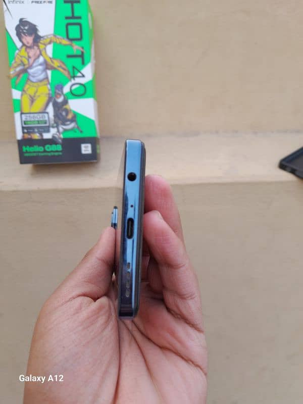 Infinix Hot 40 10/10 6