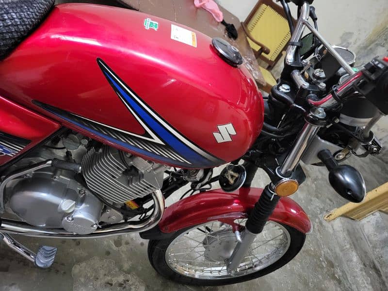 Suzuki GS150 10