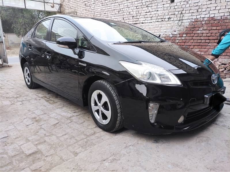 Toyota Prius 2014 model Uk import zero meter in 2014 0