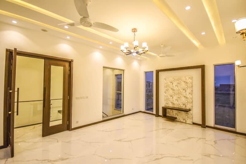 One Kanal Lavish Living Independent Bungalow Situated AT Most Prime Location 20