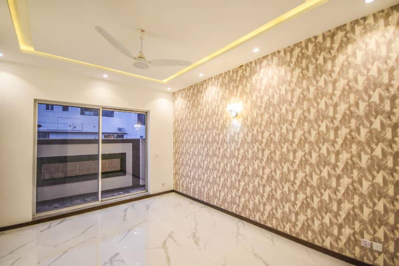 One Kanal Lavish Living Independent Bungalow Situated AT Most Prime Location 26