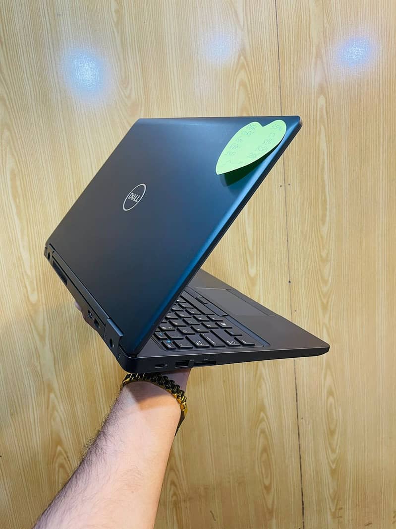 Dell Latitude 5590 Intel Core i7-8th Gen Ram 8GB SSD 256 0