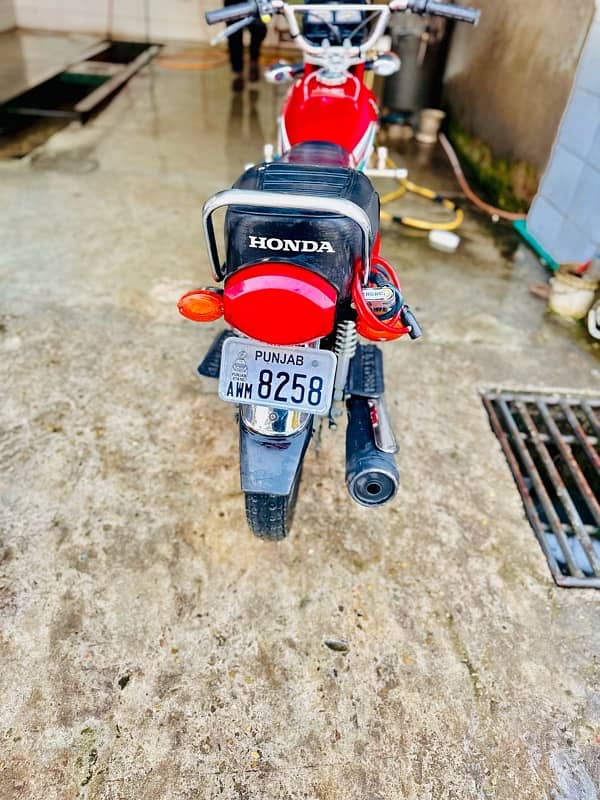 Honda 125 22/23 Model 1