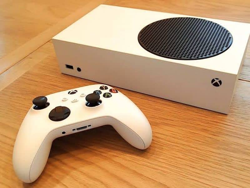 Xbox series S just like brand new UK model 1