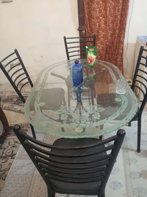 Dining table with 6 chairs 4