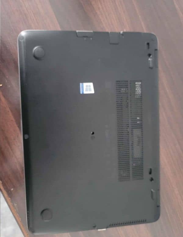 HP EliteBook 840 G3 touch Screen 2