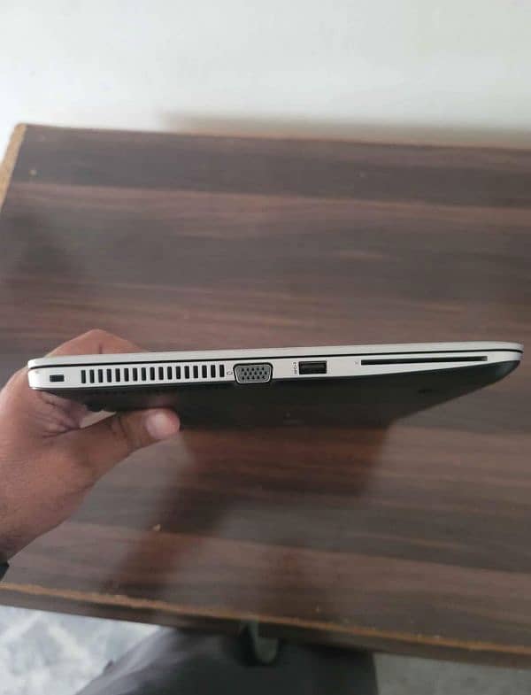 HP EliteBook 840 G3 touch Screen 3