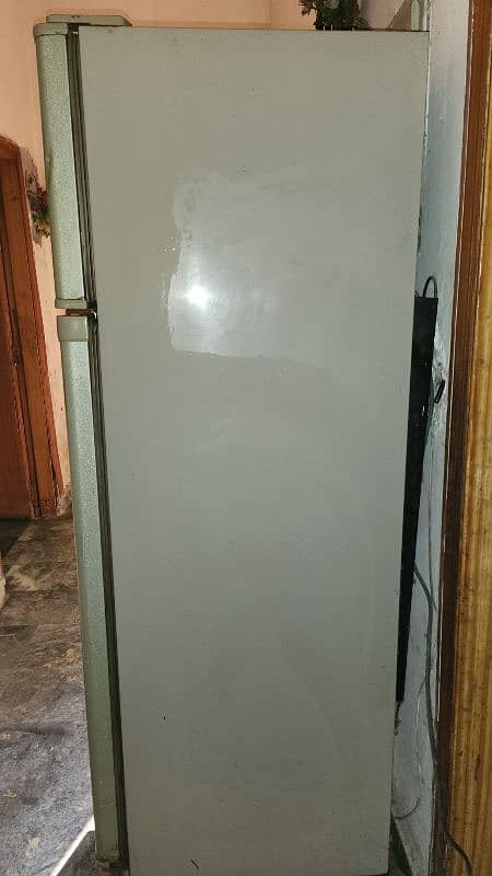 Dawalance medium size refrigerator 2