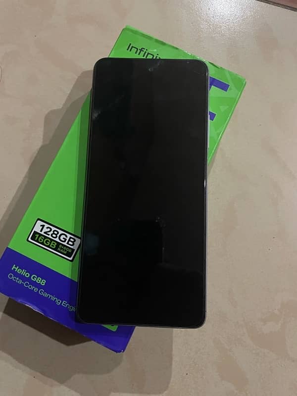 infinix Hot 30 8/128GB 1