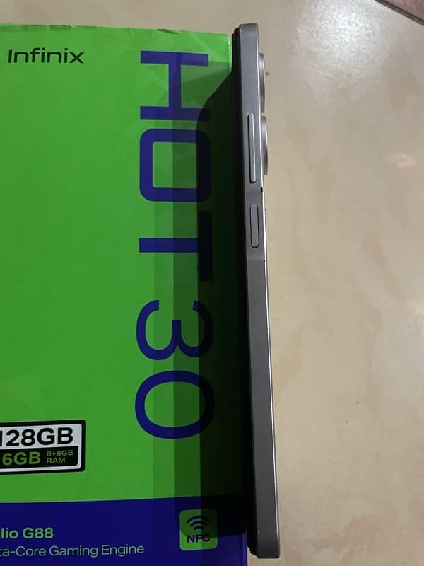 infinix Hot 30 8/128GB 2