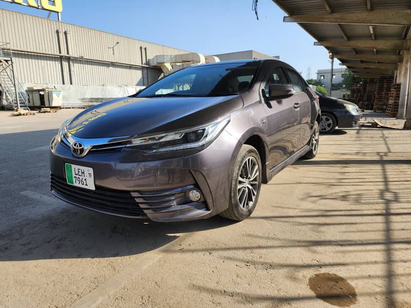 Toyota Corolla 1.8 CVT-i 2019 1