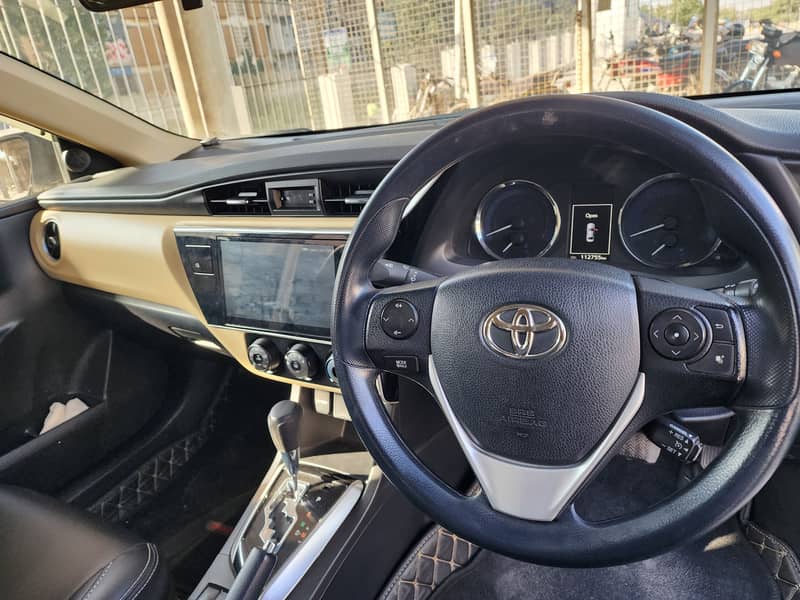 Toyota Corolla 1.8 CVT-i 2019 8