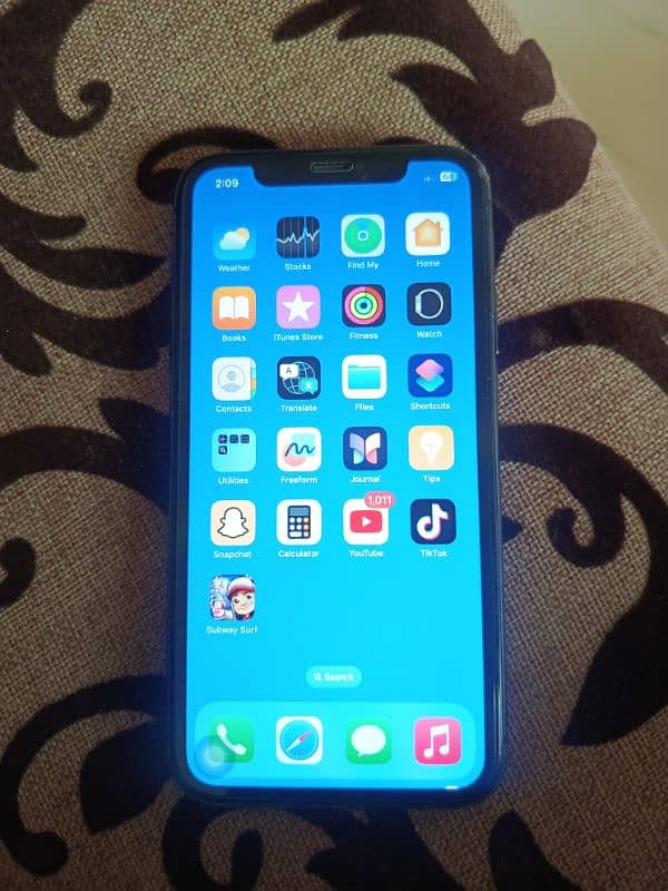 I phone 11 64gb NON PTA JV 0