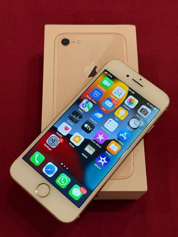 iPhone 8, Gold, 64 GB 0