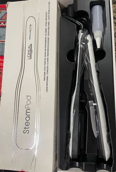 L'Oreal Professionnel SteamPod 3.0 Hair Straightener