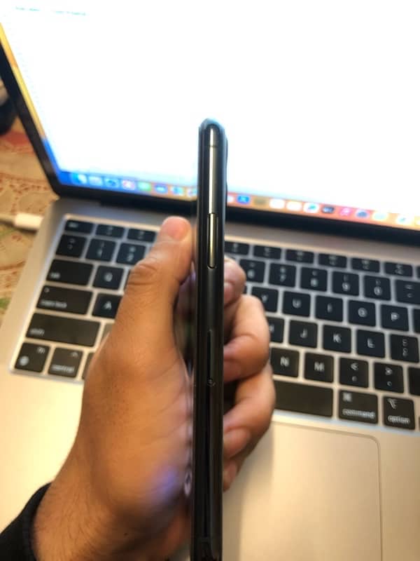 Iphone 11Pro 64GB Dual PTA Approved 5