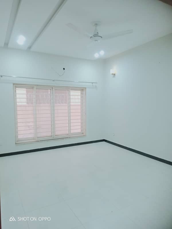 1 kinal Like Brand New Ground Portion Available For Rent in G13 16