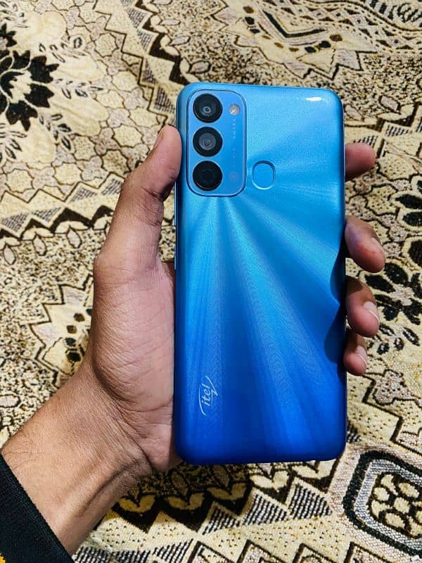 itel vision 3 jewel Blue color 2/32 storage, 5000mah battery with 18w 2