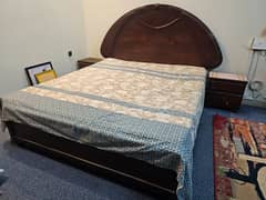 Used queen bed with mattress