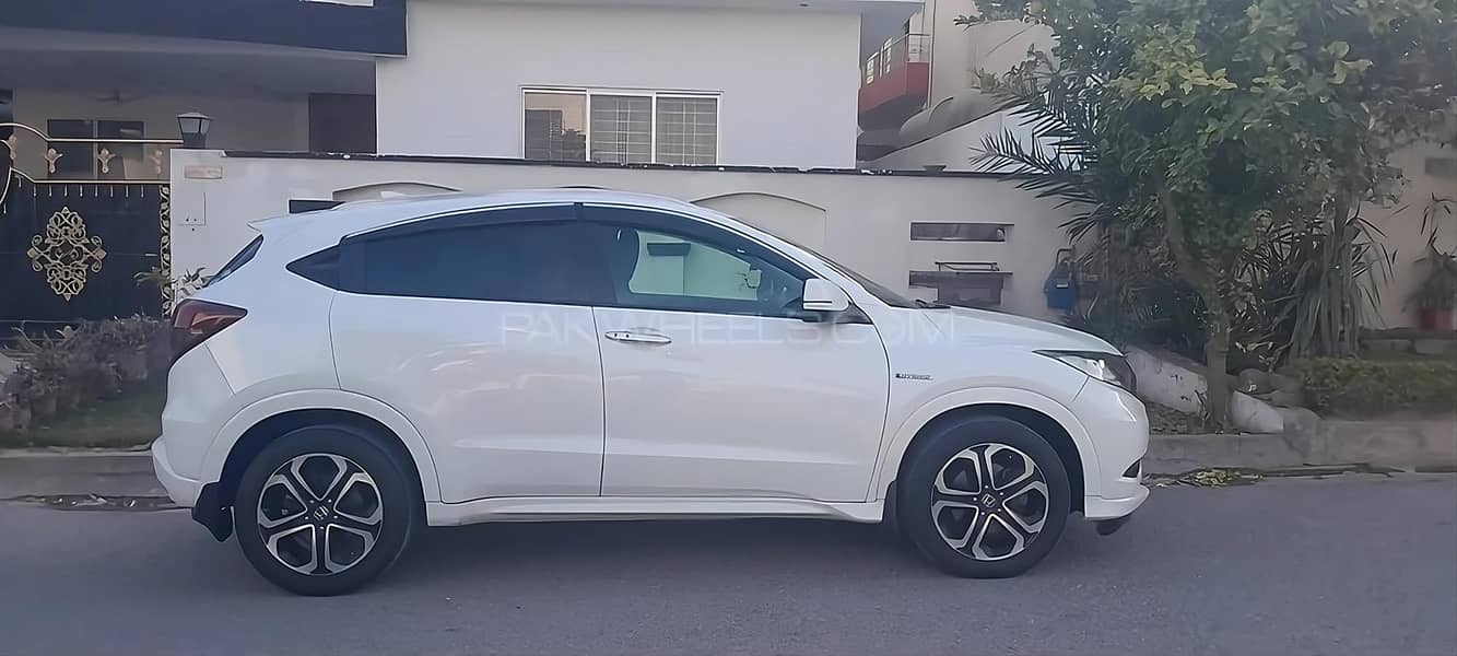 Honda Vezel 2015 Hybrid Z  Sensing 0