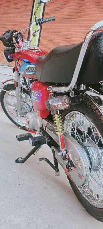 Honda 125 Urgent Sale Zero metre Condition 7