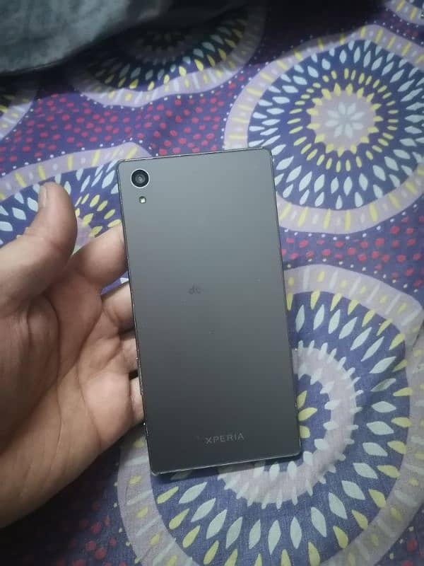 Sony Xperia Z 5 1