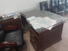 3 king size Office Table