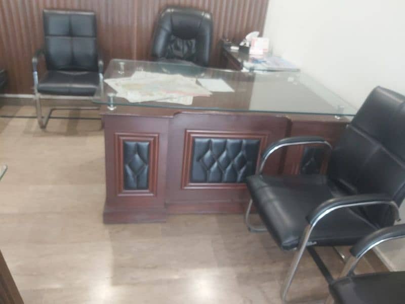 3 king size Office Table 4