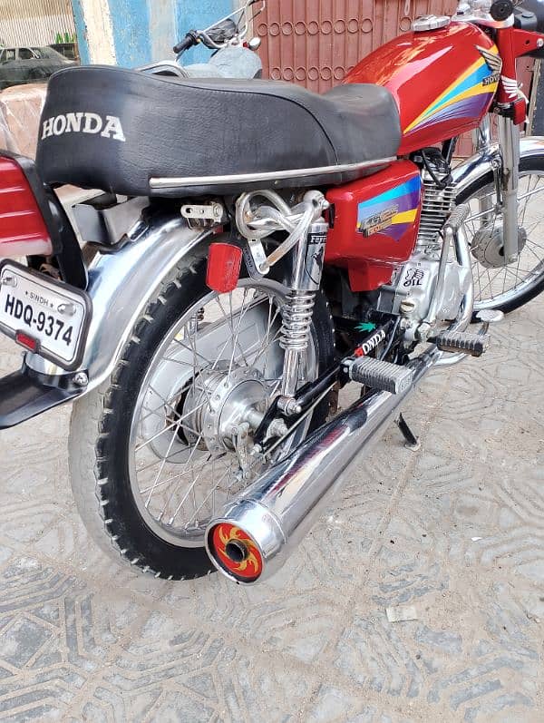 125 Honda bike Good condition 6