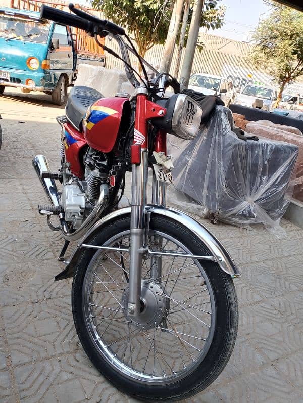 125 Honda bike Good condition 16