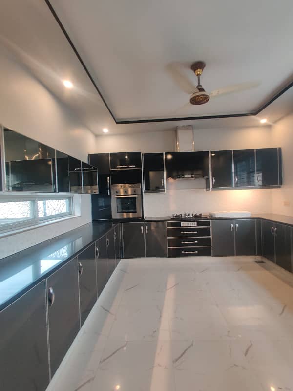 1 Kanal Super Hot Located Bungalow Is Available For Rent In The Best Block Of DHA Phase 4 Lahore 10