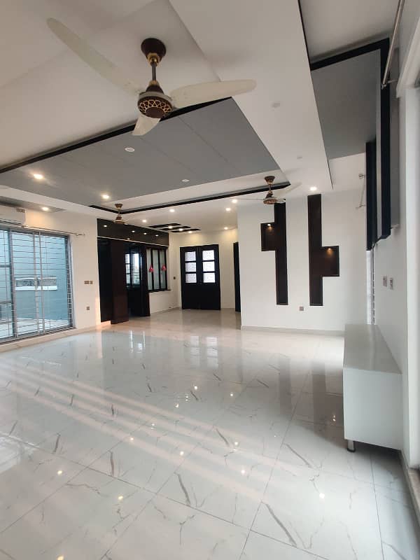 1 Kanal Super Hot Located Bungalow Is Available For Rent In The Best Block Of DHA Phase 4 Lahore 17